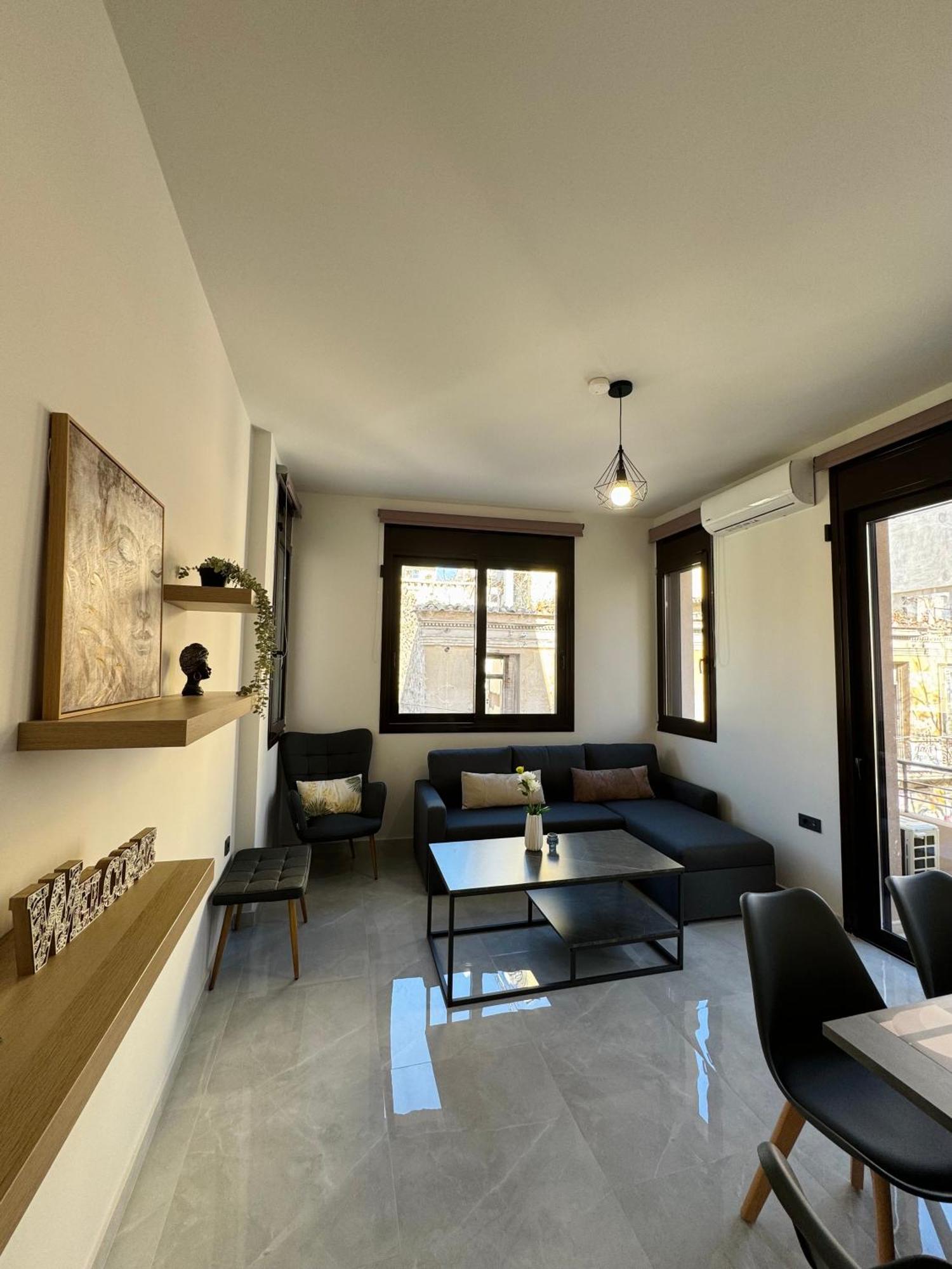 Spacious Near Akropolis By Kozy Koala * Athen