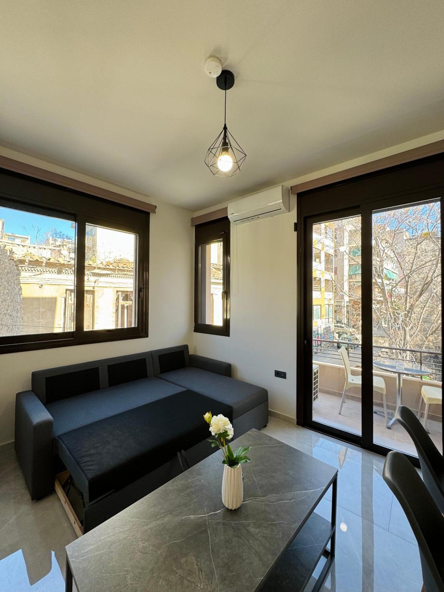 Apartment Spacious Near Akropolis By Kozy Koala *
