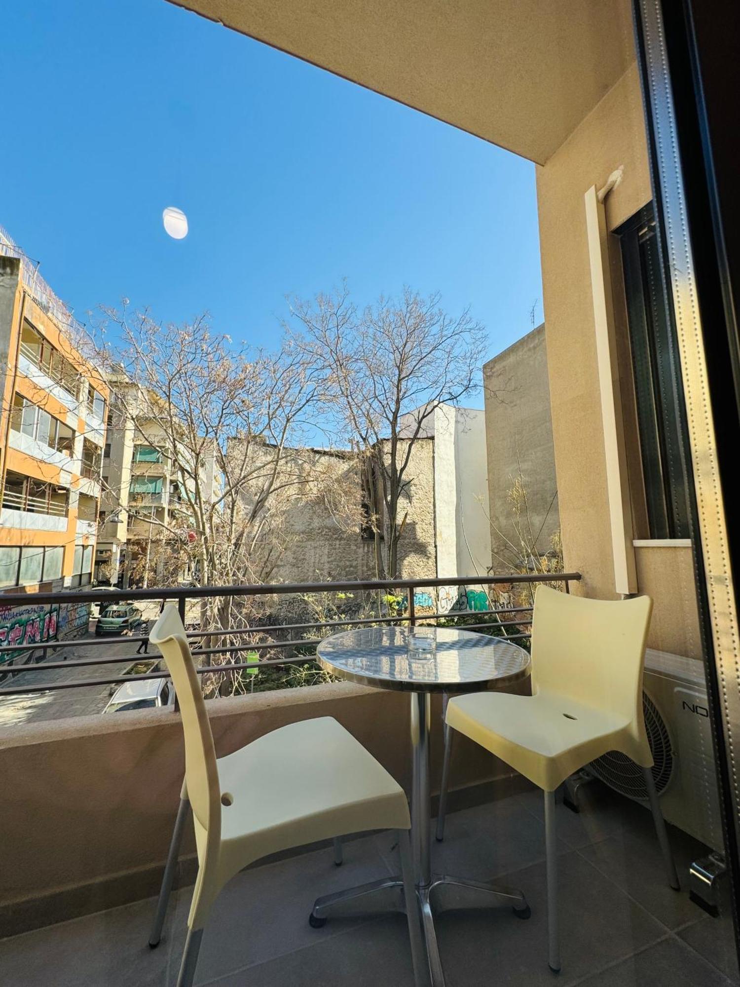 Spacious Near Akropolis By Kozy Koala Apartment