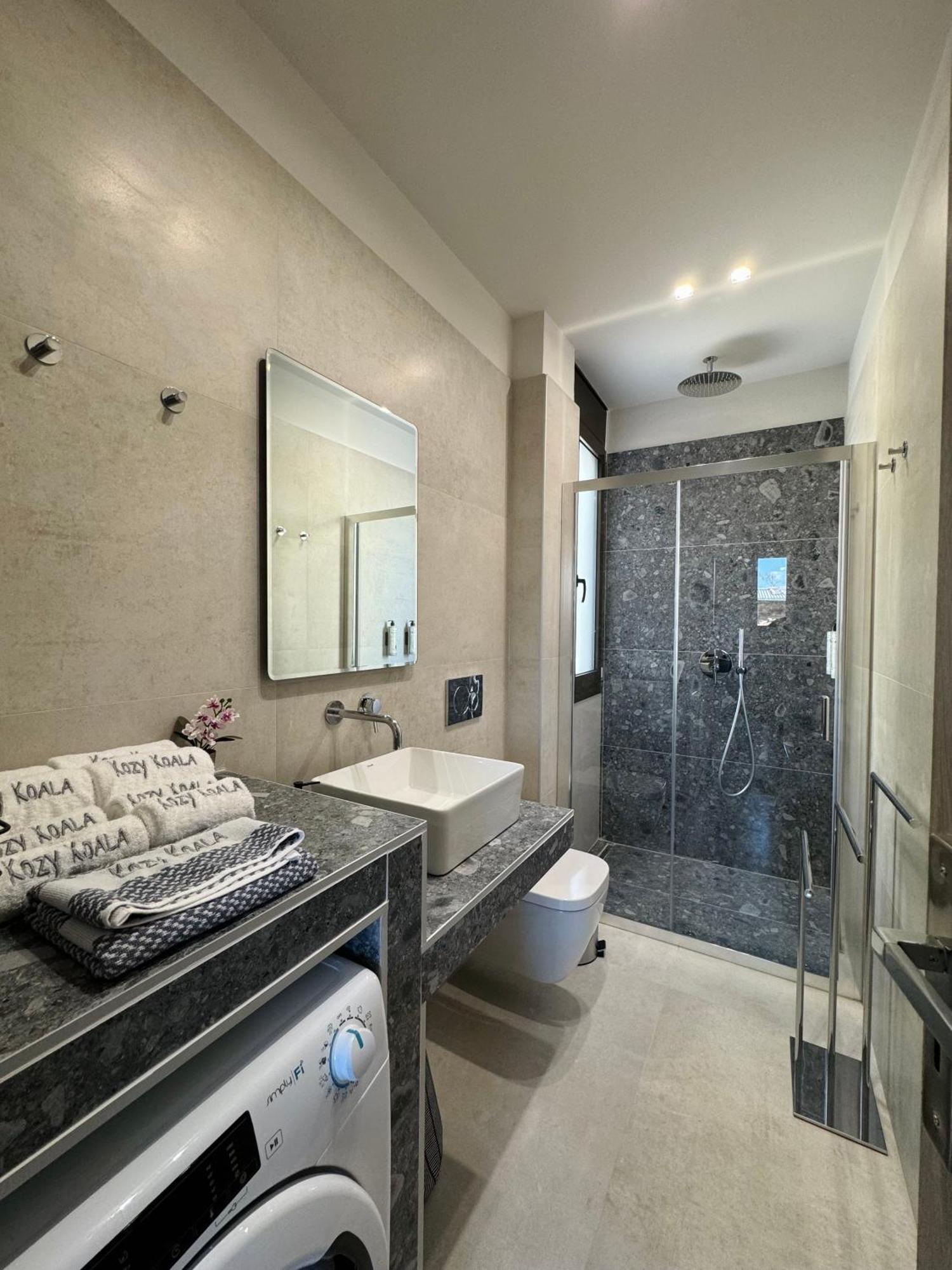 Apartment Spacious Near Akropolis By Kozy Koala Athen