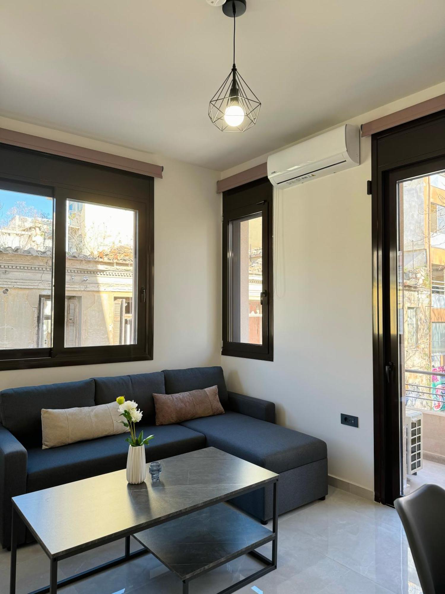 Spacious Near Akropolis By Kozy Koala *